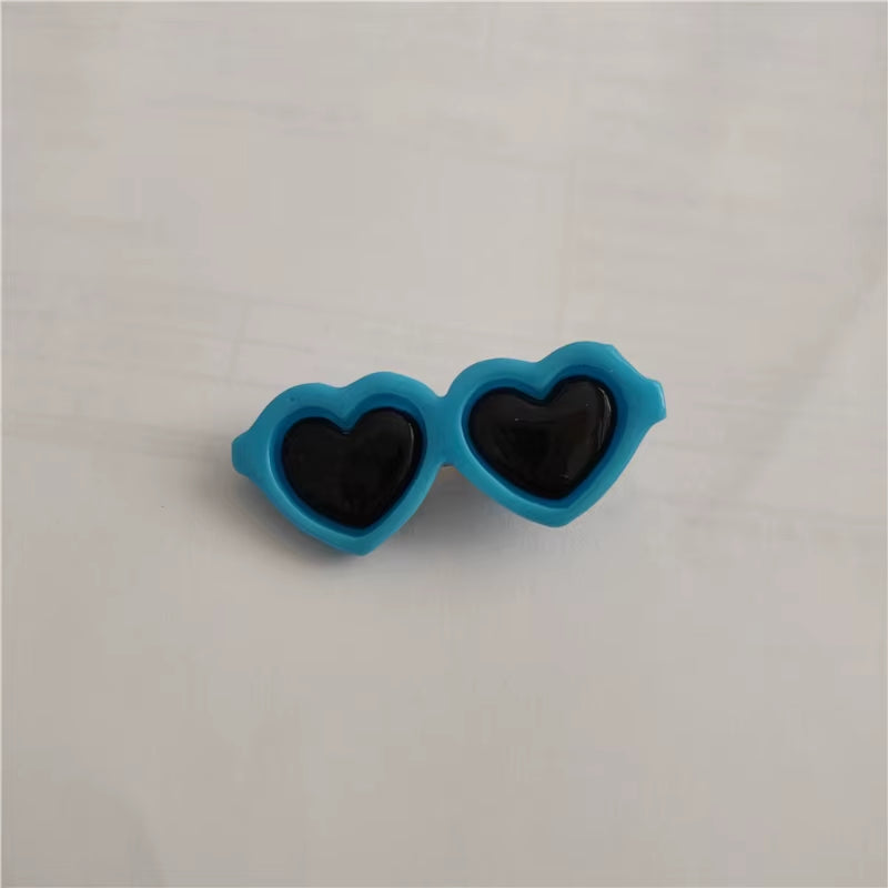 Heart-Shaped Pet Sunglasses Hair Clip – Cute Bow Hair Accessory for Dogs & Cats